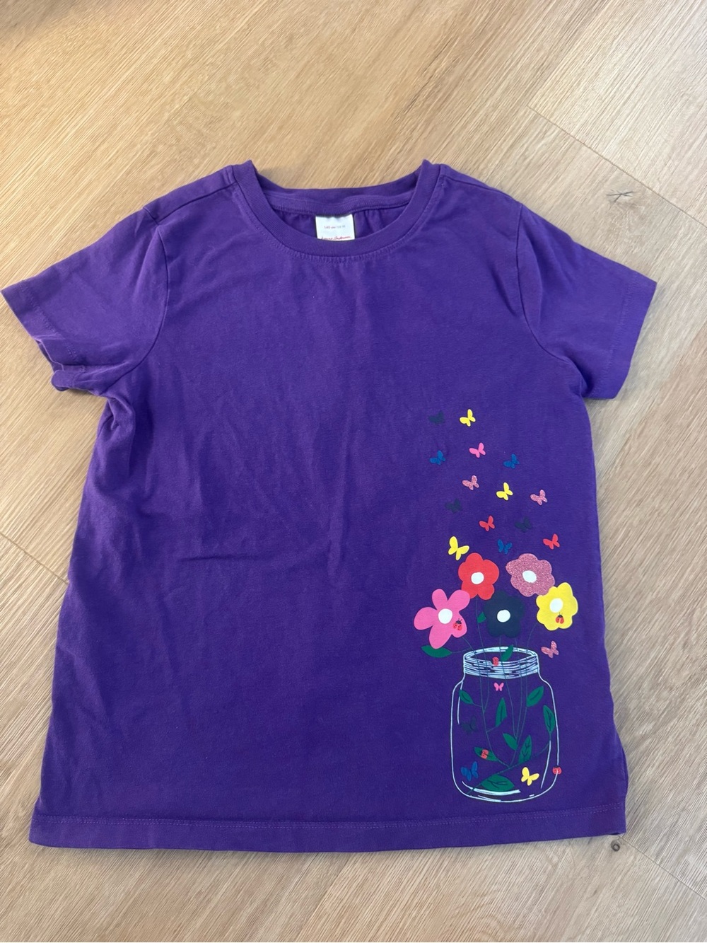 Hanna Andersson Purple Short-Sleeve Tee with Floral Jar and Butterflies